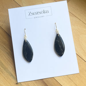 Black Marble Leaves Fülbevaló - Meska.hu