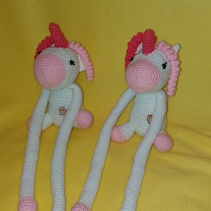 Unicornis egyszarvú függöny összekötő - függönyfogó horgolt játékfigura - otthon & életmód - lakástextil - függöny és kiegészítő - függöny elkötő - Meska.hu
