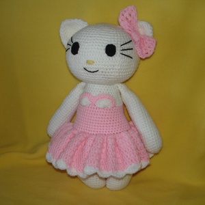 Hello Kitty Horgolt  amigurumi figura, Játék & Sport, Plüssállat & Játékfigura, Cica, Horgolás, MESKA