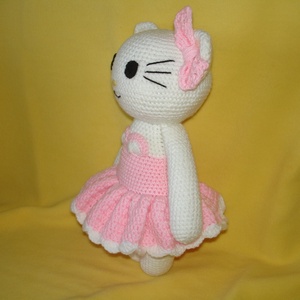 Hello Kitty Horgolt  amigurumi figura - játék & sport - plüssállat & játékfigura - cica - Meska.hu