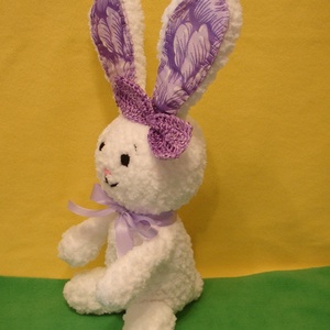 Nyuszi fehér puha fonálból horgolt figura - játék & sport - plüssállat & játékfigura - nyuszi - Meska.hu