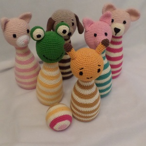 Állat figurás bowling bábuk labdával ügyességi babajáték  amigurumi figurákkal - játék & sport - készségfejlesztő és logikai játék - oktató játékok - Meska.hu