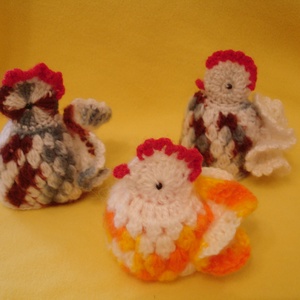 Húsvét horgolt csibe 3 db/ garnitúra - otthon & életmód - dekoráció - asztal és polc dekoráció - asztaldísz - Meska.hu