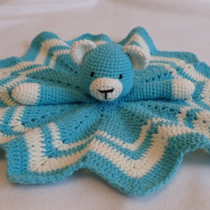 Szundikendő, babarongyi maci amigurumi figurával - Meska.hu
