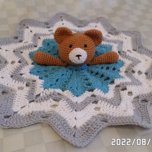 Szundikendő, babarongyi maci amigurumi figurával vendeg517467 vásárlónak - játék & sport - 3 éves kor alattiaknak - alvóka & rongyi - Meska.hu