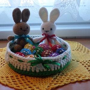 Húsvét asztali dísz nyuszi és tojás kosárban rendelhető - otthon & életmód - dekoráció - asztal és polc dekoráció - asztaldísz - Meska.hu