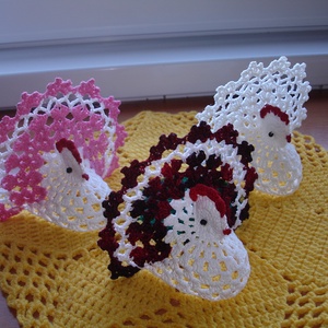 Húsvét horgolt tyúk 3 db - otthon & életmód - dekoráció - asztal és polc dekoráció - asztaldísz - Meska.hu