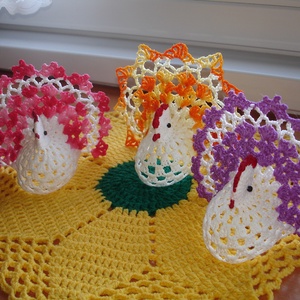 Húsvét horgolt tyúk 3 db - otthon & életmód - dekoráció - asztal és polc dekoráció - asztaldísz - Meska.hu