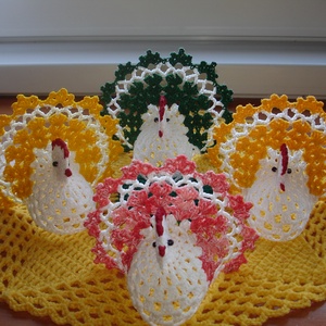 Húsvét horgolt tyúk 3 db, Otthon & Életmód, Dekoráció, Asztal és polc dekoráció, Asztaldísz, Horgolás, MESKA