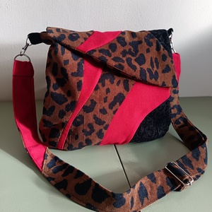 Nagymacska, Táska & Tok, Kézitáska & válltáska, Vállon átvethető táska, Varrás, Újrahasznosított alapanyagból készült termékek, MESKA