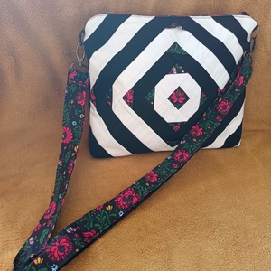 Klasszikus, Táska & Tok, Kézitáska & válltáska, Vállon átvethető táska, Újrahasznosított alapanyagból készült termékek, Patchwork, foltvarrás, MESKA