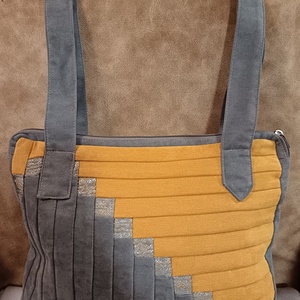 Klasszikus modernség - táska & tok - kézitáska & válltáska - válltáska - Meska.hu