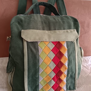 Kockacsoda (zöld hátizsák), Táska & Tok, Hátizsák, Hátizsák, Varrás, Újrahasznosított alapanyagból készült termékek, MESKA