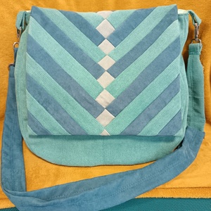 Türkiz varázs (vállon átvethető táska), Táska & Tok, Kézitáska & válltáska, Vállon átvethető táska, Varrás, Újrahasznosított alapanyagból készült termékek, MESKA