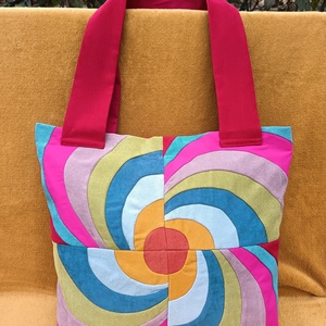 Szivárvány (válltáska), Táska & Tok, Kézitáska & válltáska, Válltáska, Varrás, Újrahasznosított alapanyagból készült termékek, MESKA