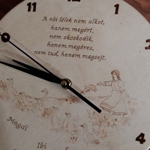 Egyedi, kézzel készített - fa fali óra, pirográffal díszített  - otthon & életmód - dekoráció - fali és függő dekoráció - falióra & óra - Meska.hu