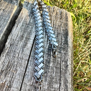 Zsuwel Hamuszürke KARKÖTŐ , Ékszer, Karkötő, Gyöngyös karkötő, Ékszerkészítés, Gyöngyfűzés, gyöngyhímzés, MESKA