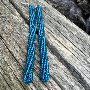 Zsuwel királykék  SPIRÁL fülbevaló, Ékszer, Fülbevaló, Lógó fülbevaló, Ékszerkészítés, Gyöngyfűzés, gyöngyhímzés, MESKA