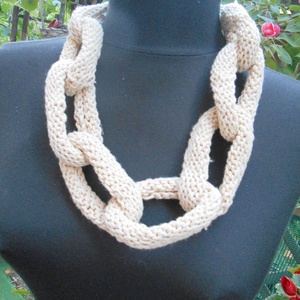 Nyaklánc /kötött nyaklánc / kötött  láncszemek nyaklánc /törtefehér nyaklánc /nyakék - ékszer - nyaklánc - medál nélküli nyaklánc - Meska.hu
