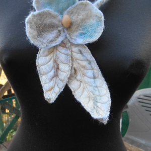 Nyaklánc / Nyakék/ Nemez nyakék / Jégvirág - ékszer - nyaklánc - hosszú nyaklánc - Meska.hu