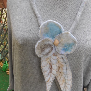 Nyaklánc / Nyakék/ Nemez nyakék / Jégvirág - ékszer - nyaklánc - hosszú nyaklánc - Meska.hu