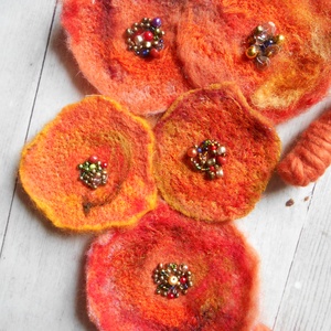 Nemezelt nyaklánc / Korongos nyakék/ Nyaklánc /Narancs /Textil nyaklánc - Meska.hu