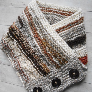 Swing kötött sál/ Kötött sál/Különleges sál/ Gombos sál - ruha & divat - sál, sapka, kendő - sapka - Meska.hu