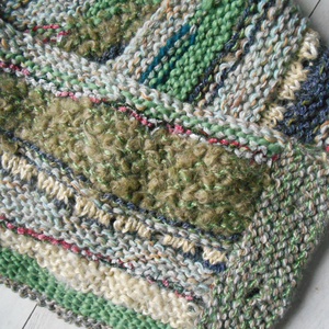 Gombolható kötött sál/ Különleges kötésű sál/ Swig sál/Sálkülönlegesség - ruha & divat - sál, sapka, kendő - sál - Meska.hu