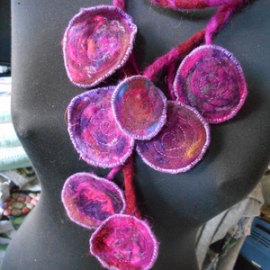 Nyaklánc / nyakék / nemezelt / lila - Meska.hu