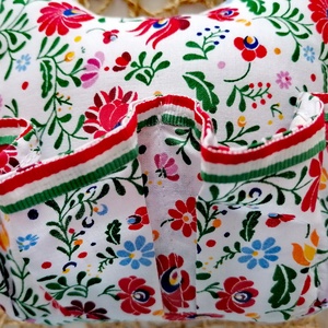 Tojástartós tyúkocska (matyó) - otthon & életmód - dekoráció - asztal és polc dekoráció - asztaldísz - Meska.hu