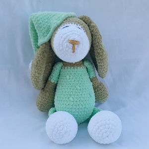 Alvó pizsamás kutyus, amigurumi -  - Meska.hu