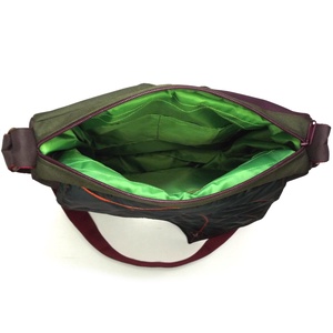 Nagyméretű válltáska - táska & tok - kézitáska & válltáska - vállon átvethető táska - Meska.hu