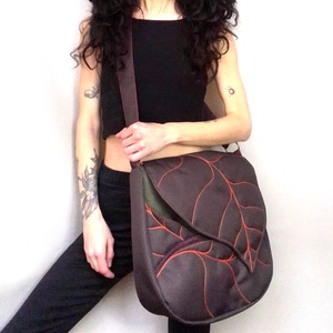 Nagyméretű válltáska - táska & tok - kézitáska & válltáska - vállon átvethető táska - Meska.hu