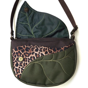 Kisméretű válltáska - táska & tok - kézitáska & válltáska - válltáska - Meska.hu