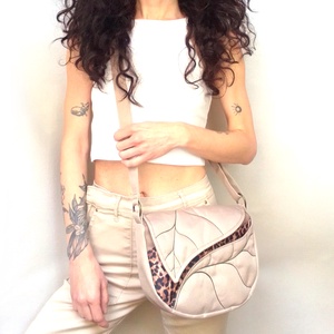 Kisméretű válltáska - táska & tok - kézitáska & válltáska - vállon átvethető táska - Meska.hu