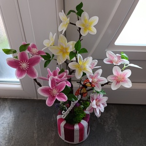 Tavaszi virágfa asztaldísz -magnólia fa pillangóval- szeretettel egyedi ajándék 42cm magas 35cm széles - Meska.hu