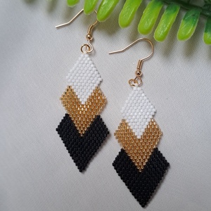 Ticiána kedvence fülbevaló- ajándék, névnap, szültésnap, évforduló, meglepetés, divatos, fiatalos - ékszer - fülbevaló - lógó fülbevaló - Meska.hu