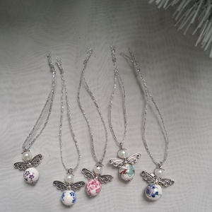 Vegyes festett kerámia gyöngyös angyalkák, Karácsony, Karácsonyi ajándékozás, Karácsonyi képeslap, üdvözlőlap, ajándékkísérő, , MESKA