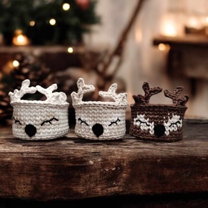 Réni horgolt karácsonyi tároló - Meska.hu