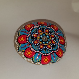 Festett kavics virág mandala -  - Meska.hu