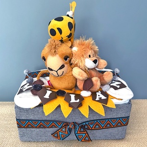 SZAFARI bababox, névre szóló babalátogató pelenkatorta, babaüdvözlő ajándék - Meska.hu