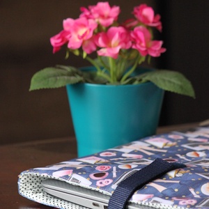 Laptoptok, Elfoglalt nő vízhatlan laptop védő,lapot tartó - táska & tok - laptoptáska, laptop hátizsák - Meska.hu