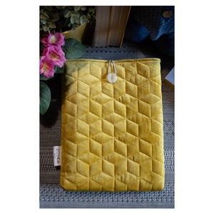 Könyvtok Pihe puha sárga vízhatlan, Könyv & Zene, Könyvtok, Varrás, MESKA