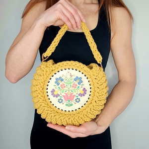 A tradíció útján - egyedi stílusú horgolt táska, Táska & Tok, Kézitáska & válltáska, Kézitáska, Horgolás, MESKA