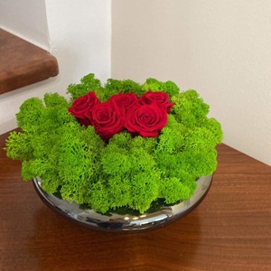 Elegáns kaspó 5 vörös örök rózsával, Esküvő, Emlék & Ajándék, Szülőköszöntő ajándék, Mindenmás, MESKA