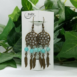 Díszes medálos türkiz howlit ásványgyöngyös lógós fülbevaló  - ékszer - fülbevaló - lógó fülbevaló - Meska.hu