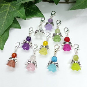 Ásványgyöngyös angyalka medálos kulcstartó, táskadísz - táska & tok - kulcstartó & táskadísz - táskadísz - Meska.hu