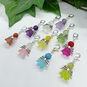 Ásványgyöngyös angyalka medálos kulcstartó, táskadísz - táska & tok - kulcstartó & táskadísz - táskadísz - Meska.hu