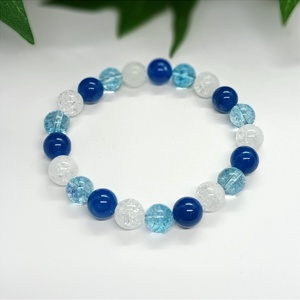 Kék achát és roppantott hegyikristály ásványgyöngy karkötő - ékszer - karkötő - gyöngyös karkötő - Meska.hu