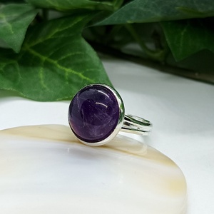 Ametiszt ásvány kaboson gyűrű  - Meska.hu